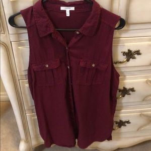 Women’s XL short sleeved shirt